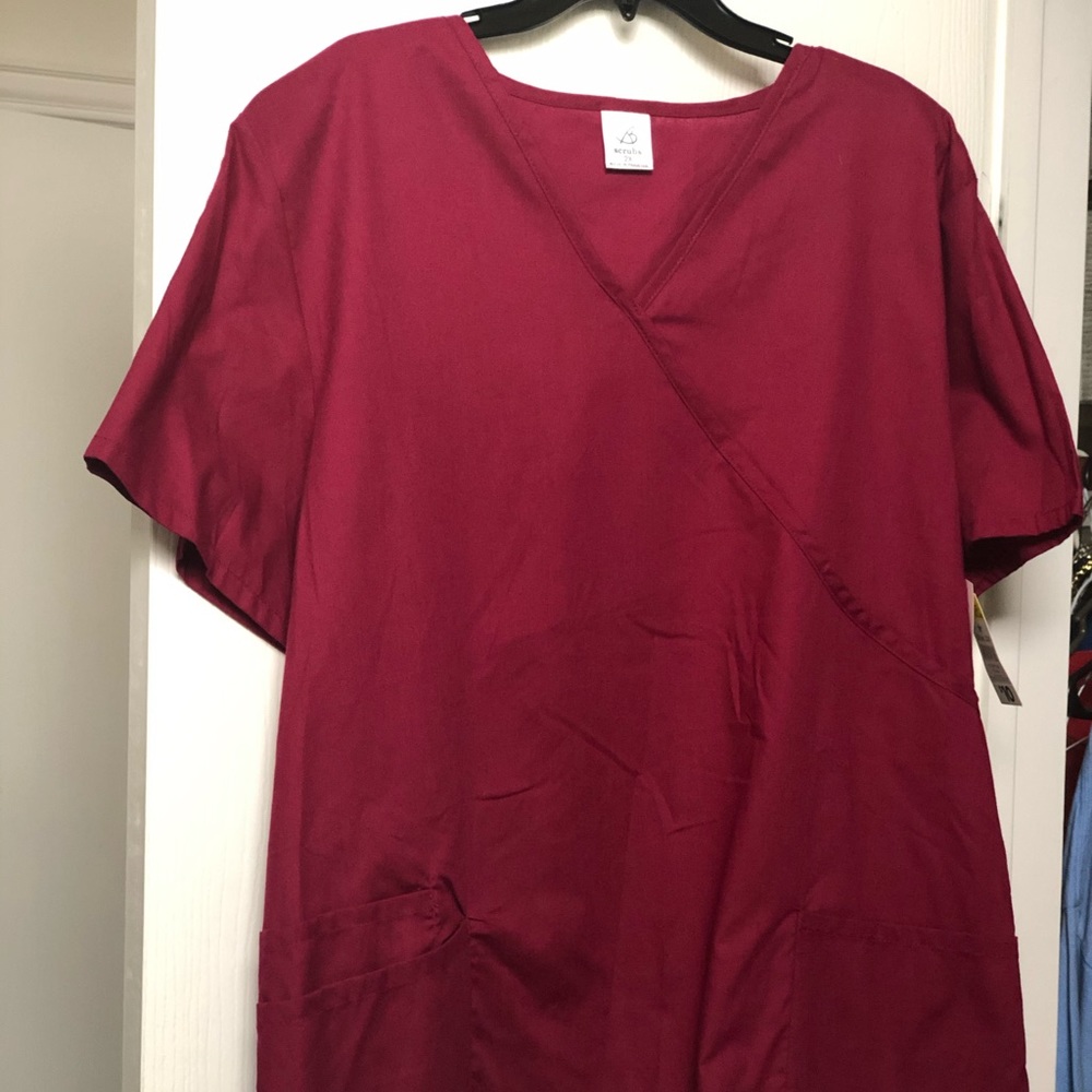 Scrub Tops for various Medical Professionals! 🏥